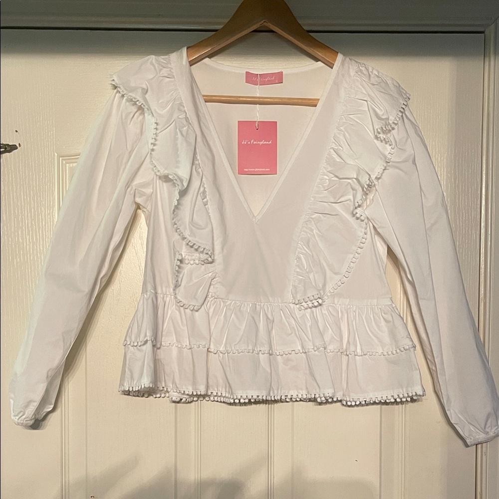 Chic White Ruffled V-Neck Blouse